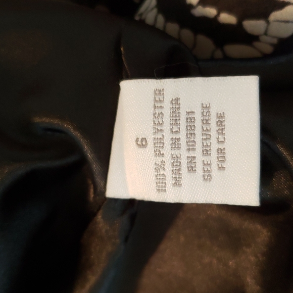 Dress Barn Short Sleeve Black, Beige print long dress size 6 - Picture 5 of 6